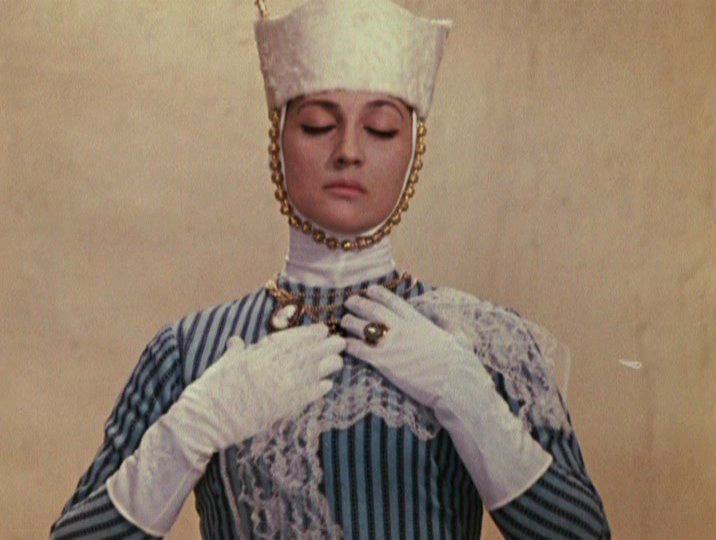 (5) Sayat Nova [The Color of Pomegranates] (Sergei Parajanov, 1968)