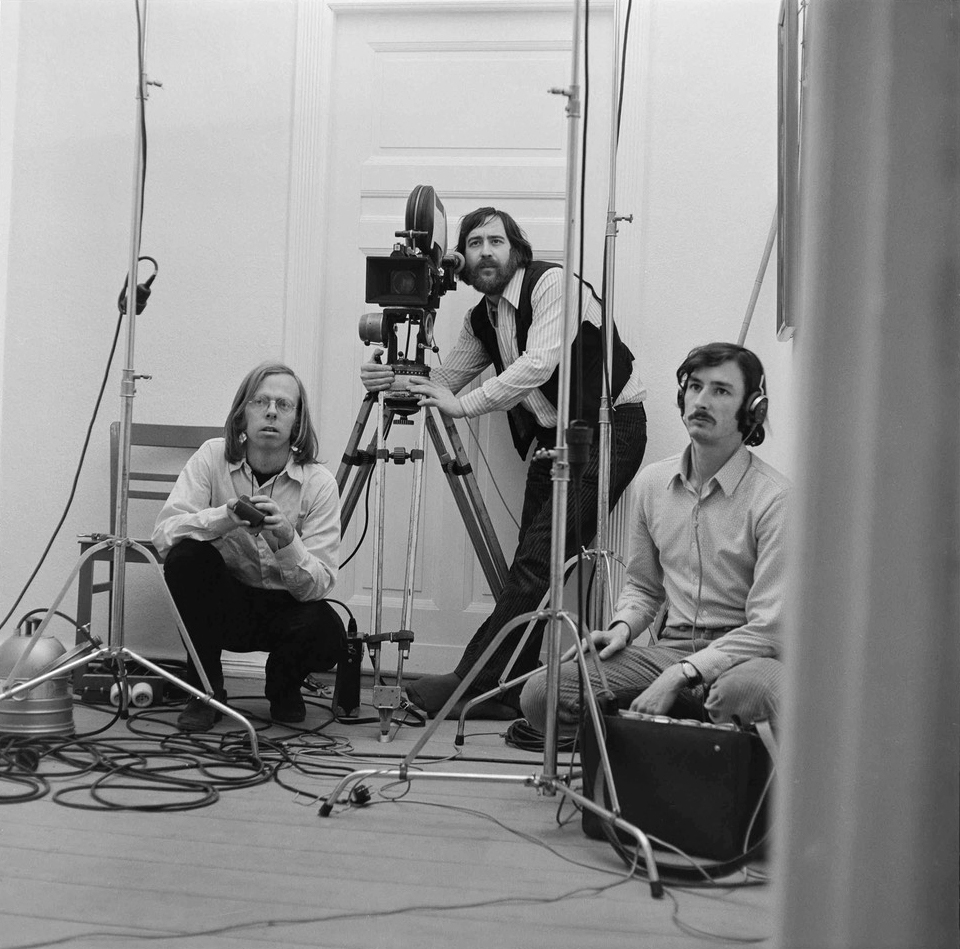 (1) Günter Peter Straschek (middle), Carlos Bustamante (left) and Johannes Beringer (right) on the set of Labriola (1970). Photo: Michael Biron.