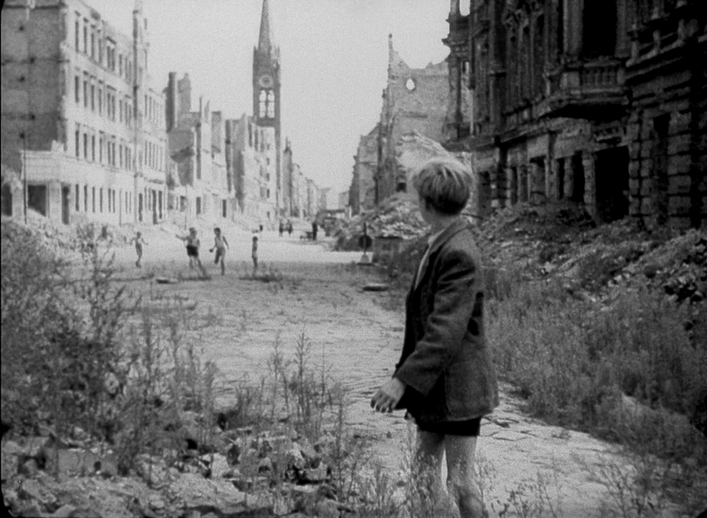 (7) Germania anno zero [Germany Year Zero] (Roberto Rossellini, 1948)