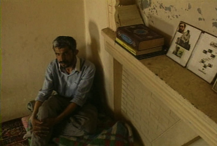 (5) Close-Up Long Shot (Mamhoud Chokrollahi & Moslem Mansouri, 1996)