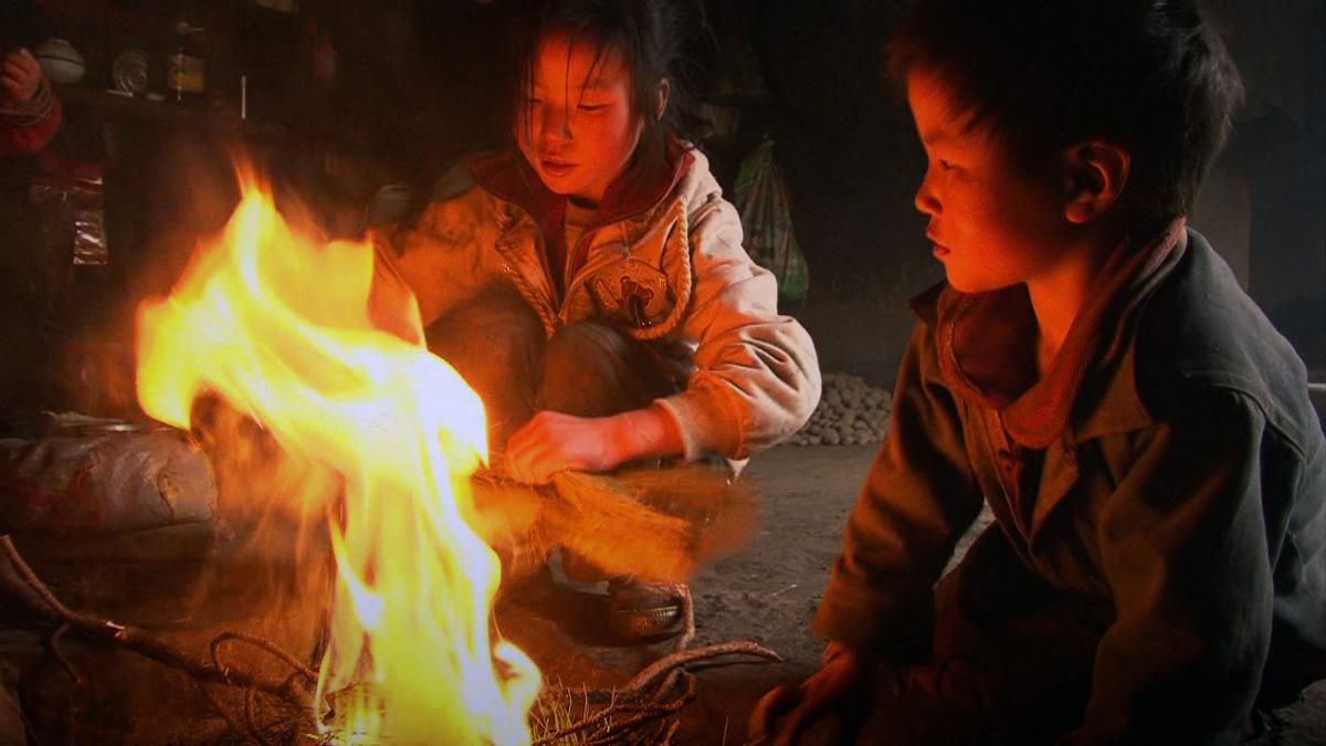 San zimei [Three Sisters] (Wang Bing, 2012)