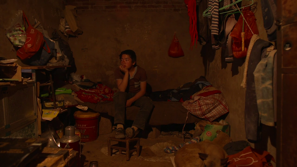 (1) Fu yu zi [Father and Sons] (Wang Bing, 2014)