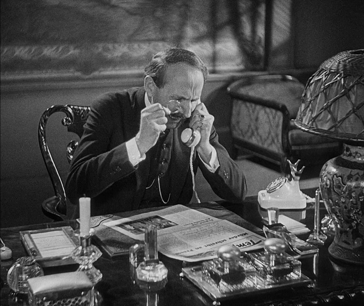 Ventes de journaux dans M - Eine Stadt sucht einen Mörder (Fritz Lang, 1931)