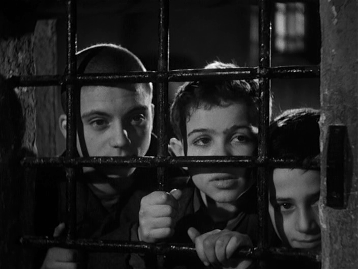 (4) Sciuscià [Shoeshine] (Vittorio De Sica, 1946)